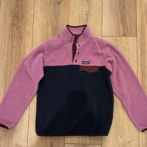Patagonia Women’s Synchilla Snap Fleece in Pink and Navy